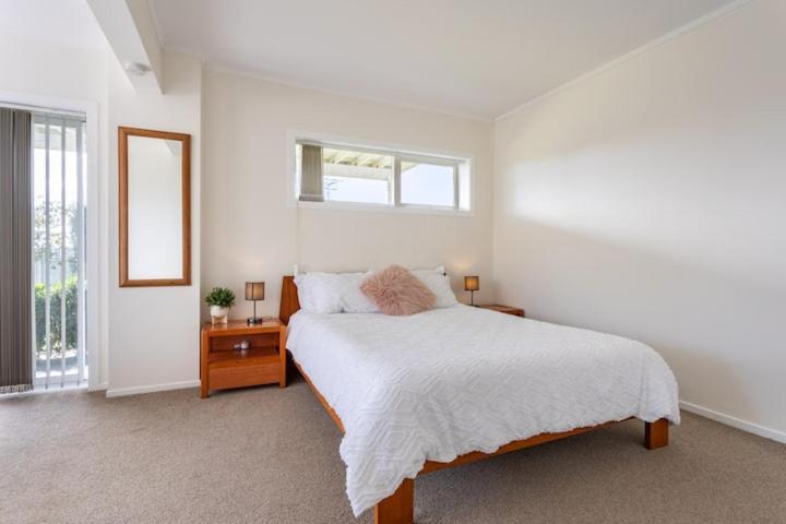 Your Home In Cockle Bay Auckland Eksteriør billede